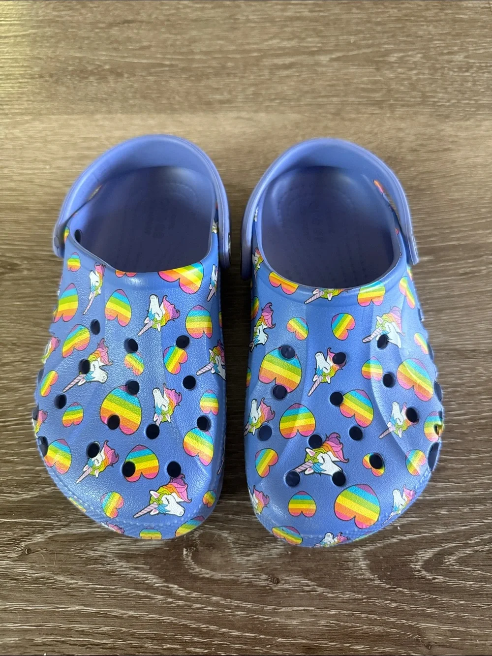 CROCS Kids clogs - Purple with Rainbow Hearts & Unicorns size 1 Junior